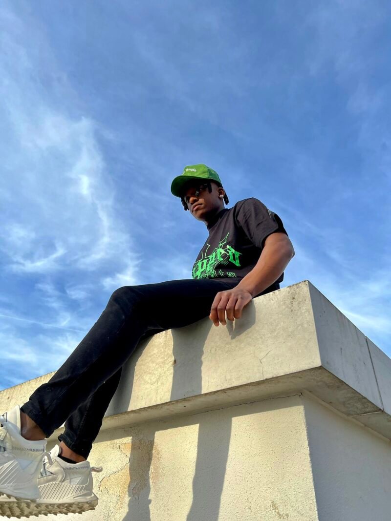 "Nightlife" T-shirt - Black/Green - Afbeelding 3